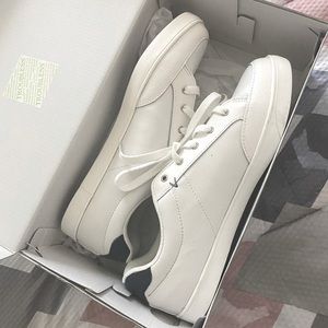 Dr Scholl’s Lyric-White shoes